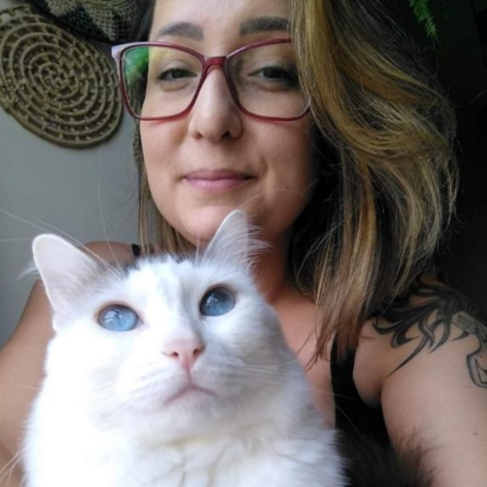 ALINE GHYSIO ANDRIOTTI